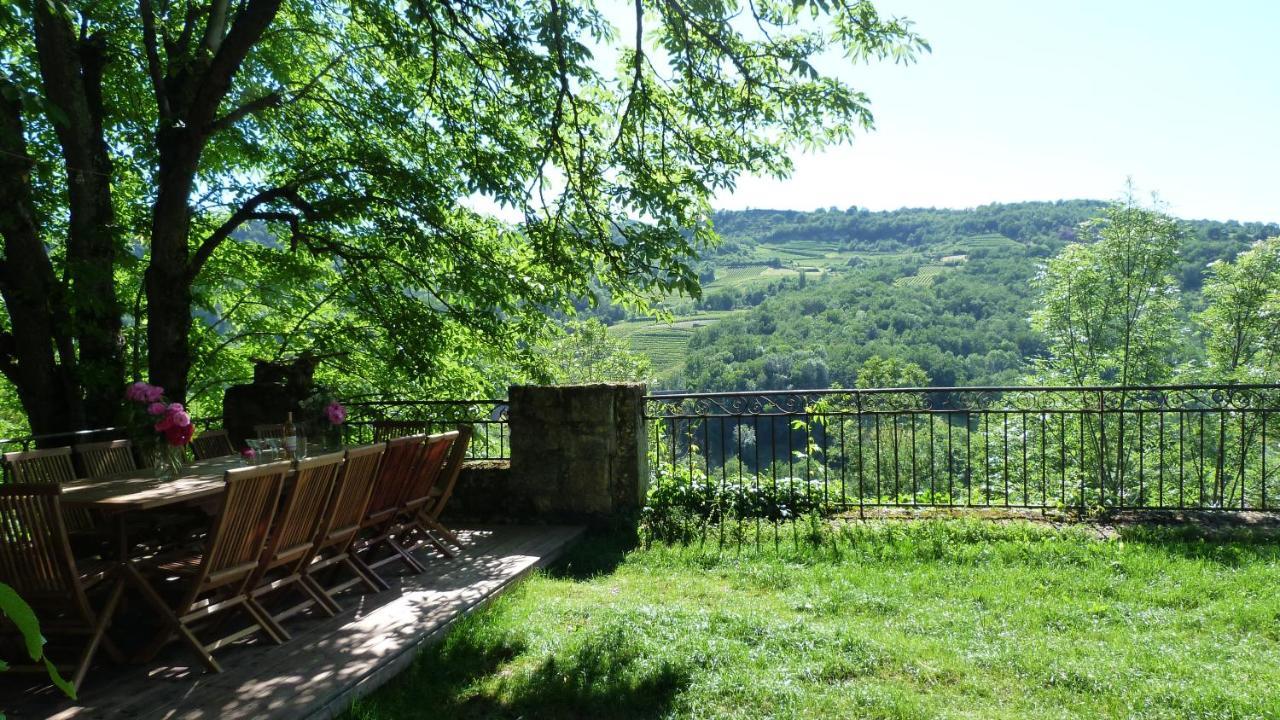 Maison De Famille Et D'Ami-E-S Valady Bagian luar foto