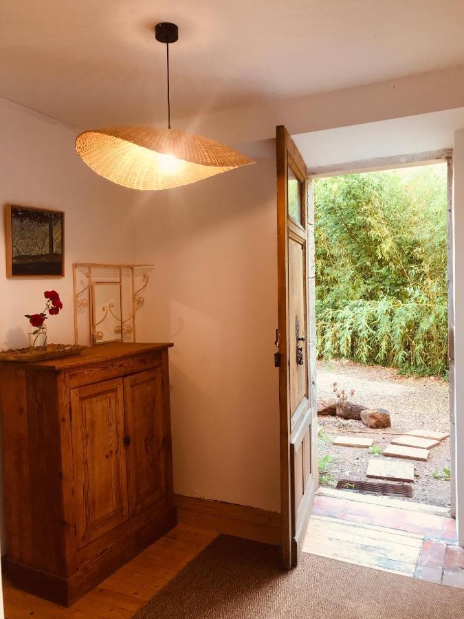 Maison De Famille Et D'Ami-E-S Valady Bagian luar foto