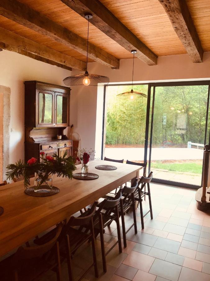 Maison De Famille Et D'Ami-E-S Valady Bagian luar foto
