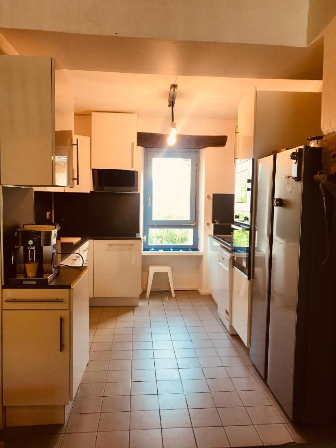 Maison De Famille Et D'Ami-E-S Valady Bagian luar foto