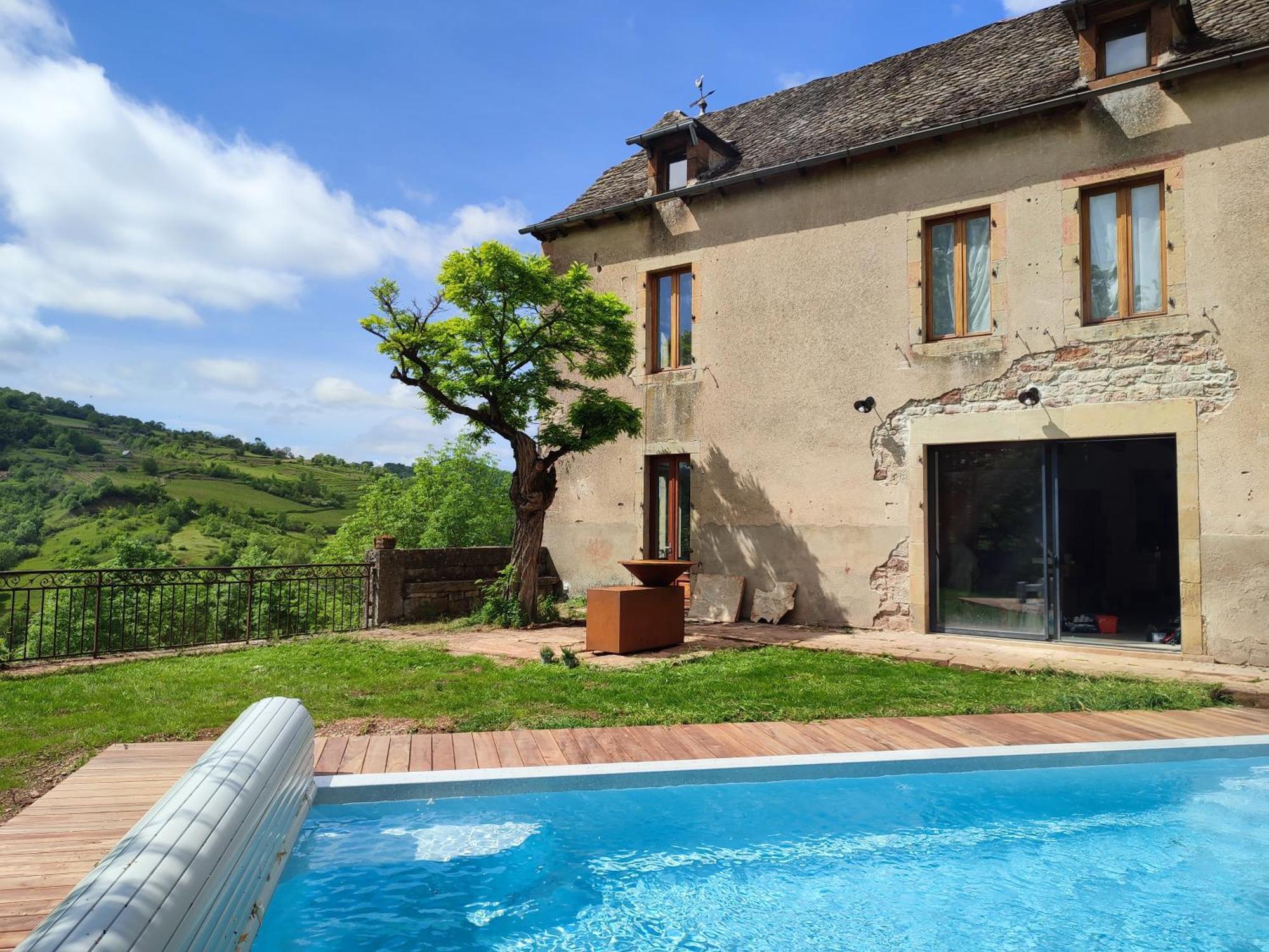 Maison De Famille Et D'Ami-E-S Valady Bagian luar foto